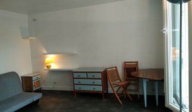 miniature studio joliment meuble, orienté plein ouest de 1  pièce  à Saint-Maur-des-Fossés image nº1