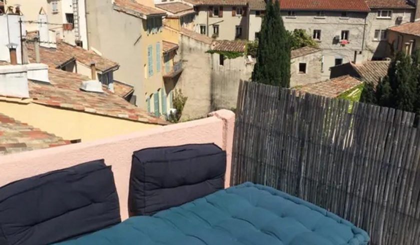 Superbe 2P meublé 55m² avec terrasse centre d'Aix de 2  pièces  à Aix-en-Provence image nº1